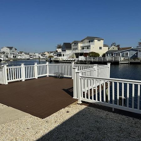 5 Bedroom Lagoon Front - New To Rental Market Manahawkin Exteriér fotografie