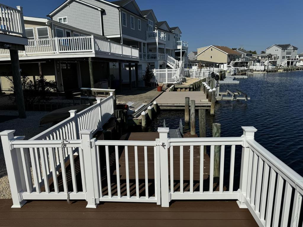 5 Bedroom Lagoon Front - New To Rental Market Manahawkin Exteriér fotografie